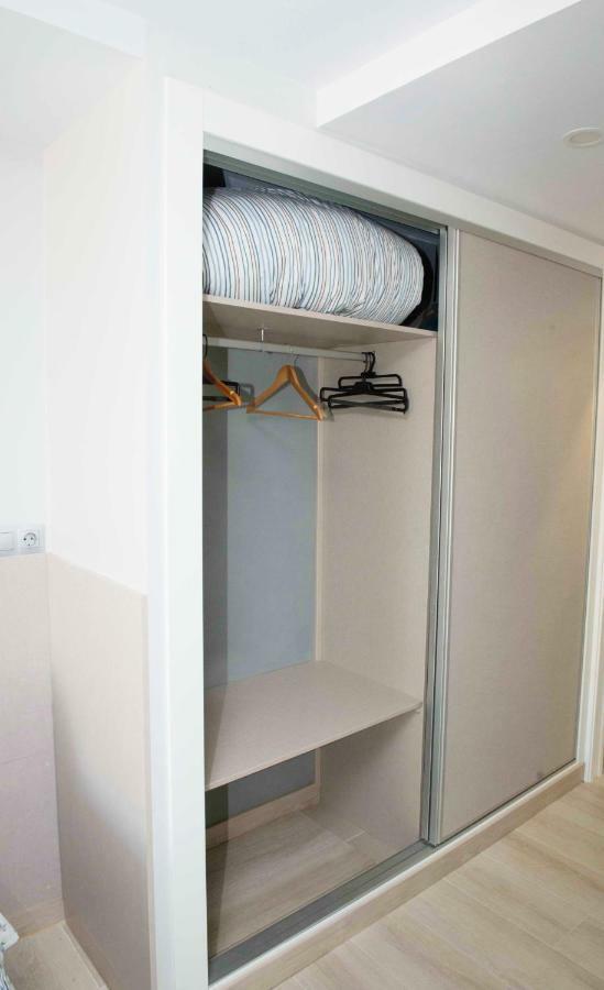מאלגה Modern & Stylish Loft With Breathtaking Views Free Wifi - Close To The Sea מראה חיצוני תמונה