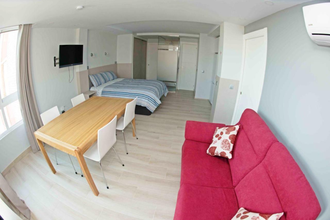 מאלגה Modern & Stylish Loft With Breathtaking Views Free Wifi - Close To The Sea מראה חיצוני תמונה