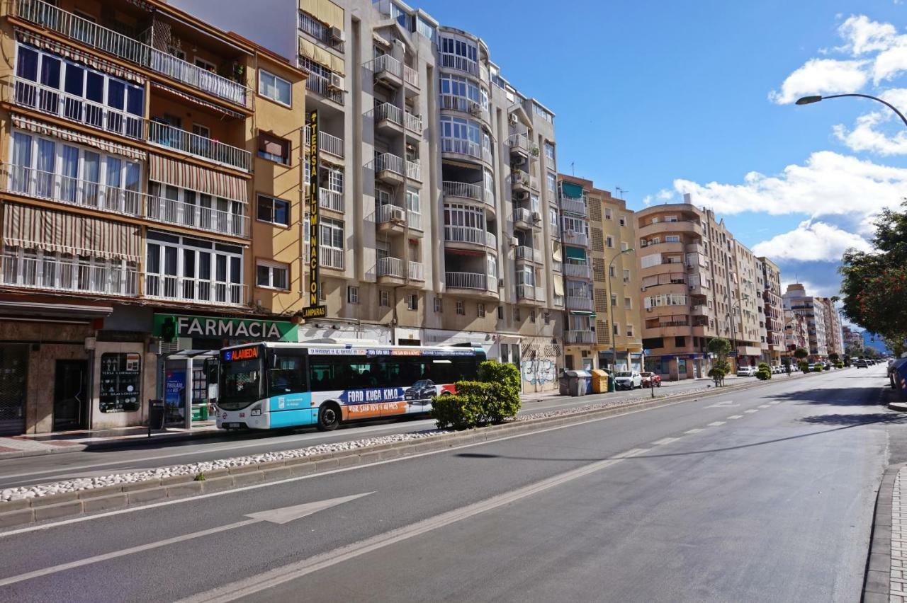מאלגה Modern & Stylish Loft With Breathtaking Views Free Wifi - Close To The Sea מראה חיצוני תמונה